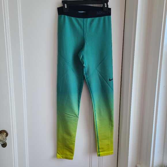 Nike Pants - Nike Pro Hyperwarm Training Tights